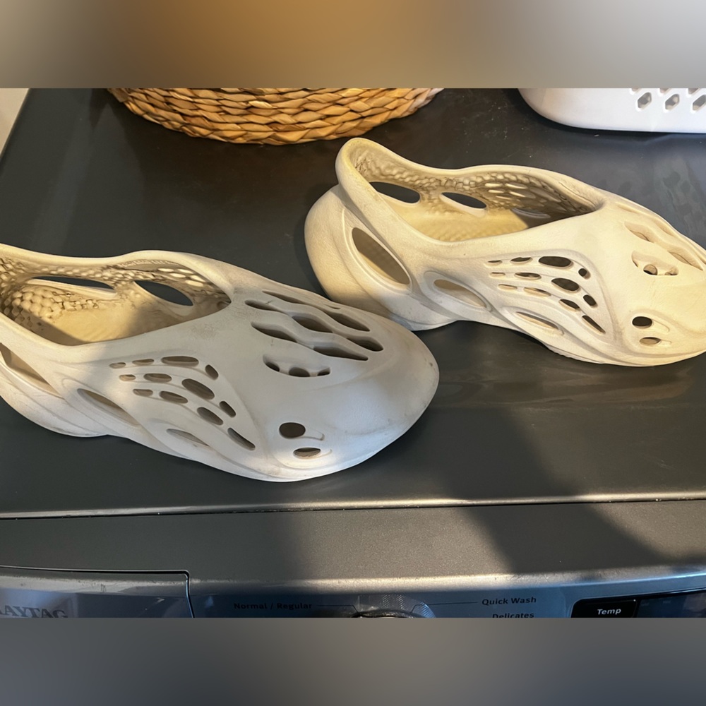 Yeezy Foam Runner Cream